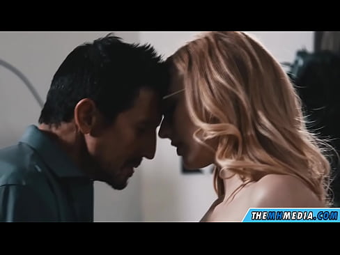 ❤️ Ρομαντικό σεξ με μια πρόστυχη ξανθιά. Γαμήσι ️