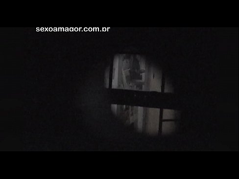 ❤️ Ξανθιά κοπέλα βιντεοσκοπήθηκε κρυφά από ηδονοβλεψία της γειτονιάς κρυμμένο πίσω από κούφια τούβλα Γαμήσι ️